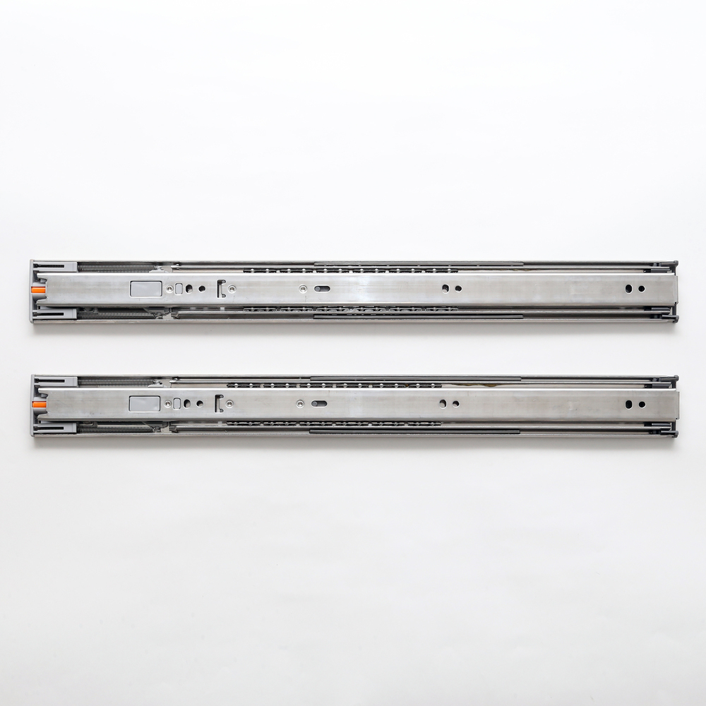 Chiusura morbida a estensione completa, acciaio inox ESR4670-18, di Sugatsune / LAMP (Giappone)