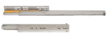 Guida sottopavimento, capacità di carico: 30 kg (67 lbs), 250 mm (9-27/32"), versione: estrazione totale con chiusura ammortizzata, 3124005. Cassetto sottopavimento di alta qualità per cassetto in legno, cassetto in legno, ripiano in legno e molto altro, di EMUCA - immagine 6